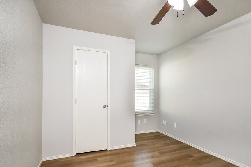 Building Photo - 3720 Allison Dr