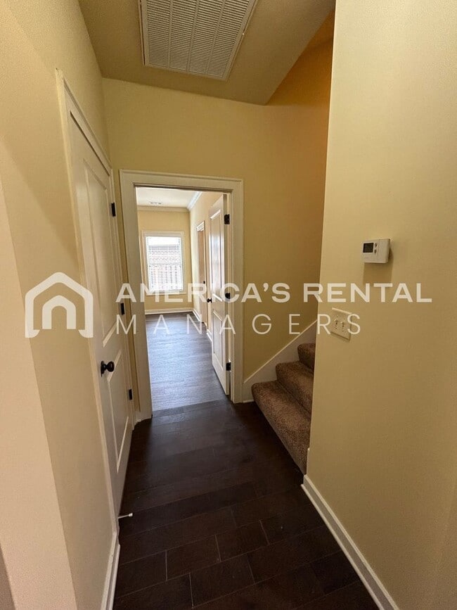 Building Photo - DEPOSIT PENDING! Home in Hoover!!! View with 48 Hours Notice!