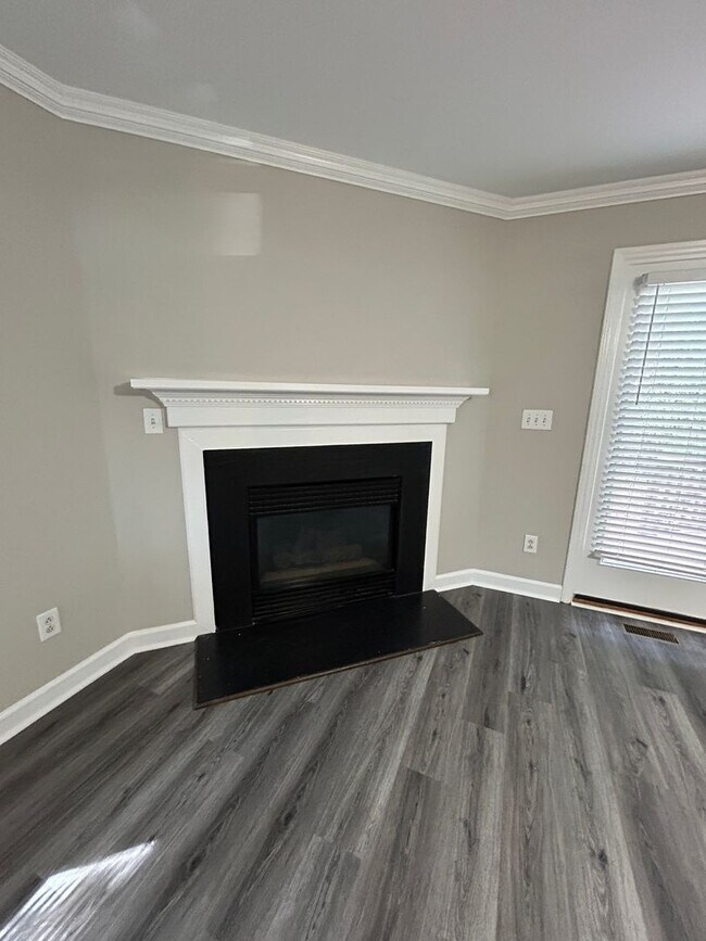 Building Photo - 1801 Crystal Down Ln