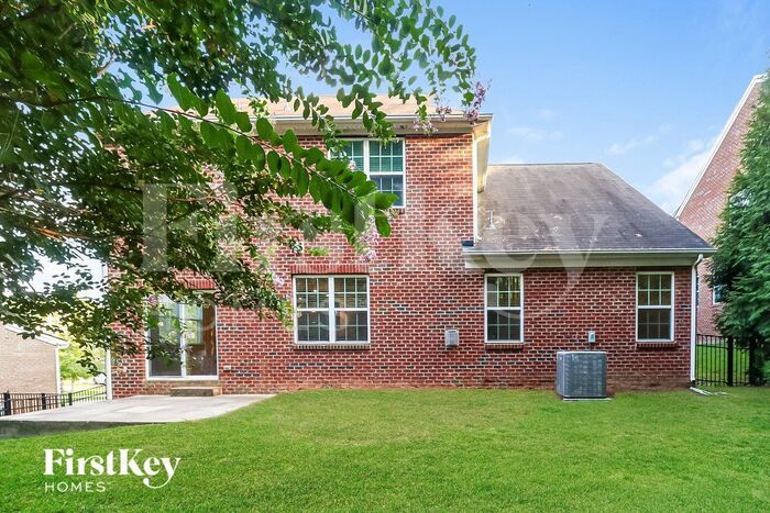 Building Photo - 2648 Kinmere Dr