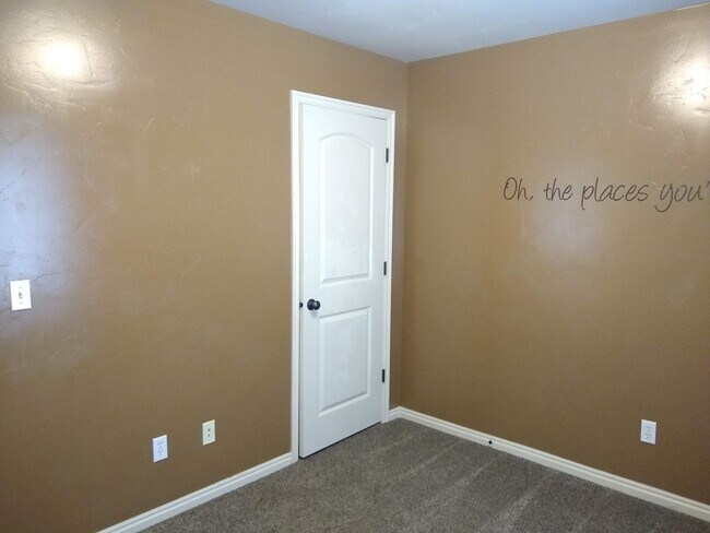 Building Photo - BEAUTIFUL 4 BED 2.5 BATH HOME FOR RENT IN LEHI!!!