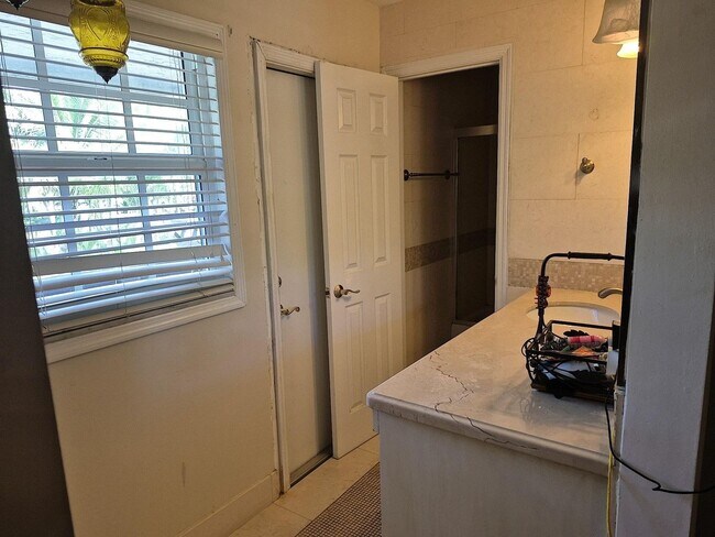 Building Photo - 11081 SW 30th Ct