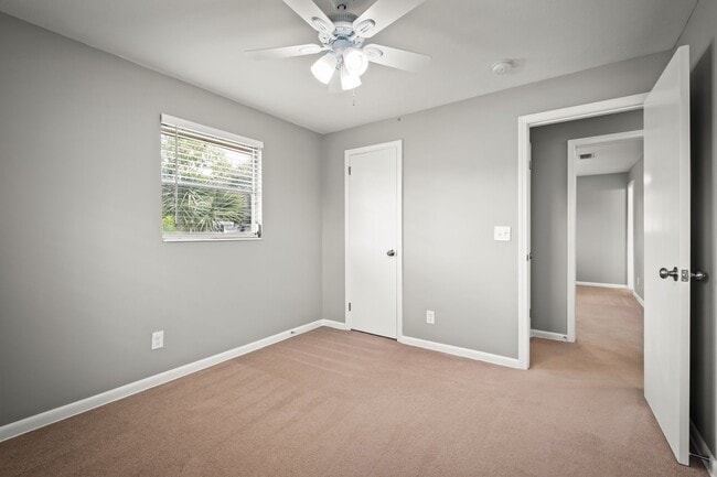Building Photo - Newly Updated Home On Cul De Sac