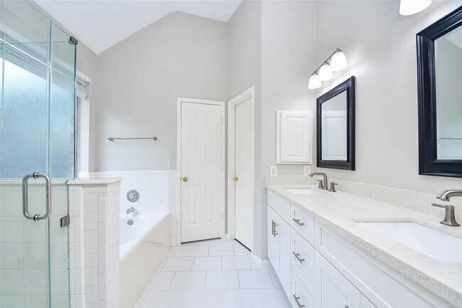 Building Photo - 5523 Poundstone Ct