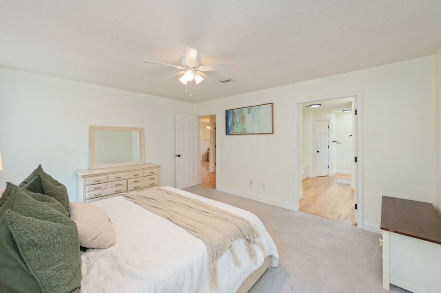 Building Photo - 4406 Southminster Cir