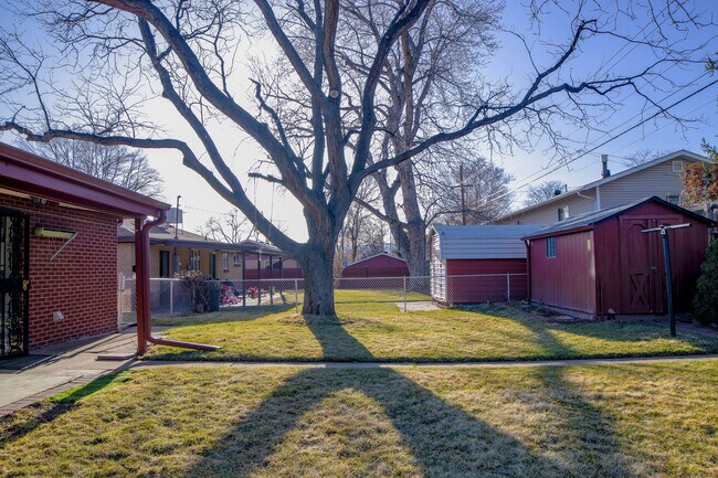 Building Photo - 6185 W 61st Ave