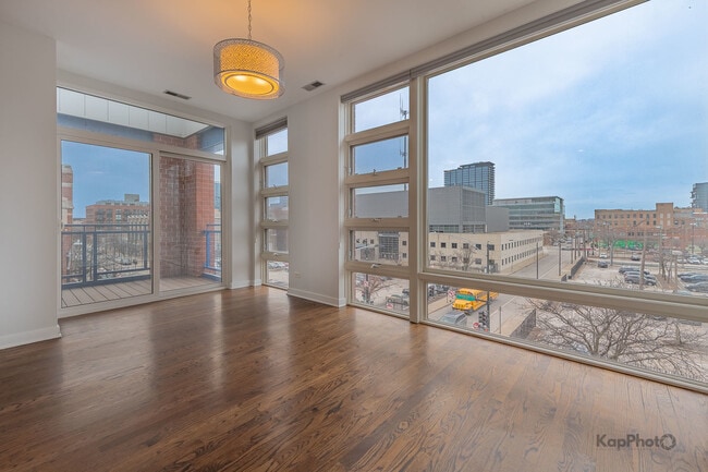 Building Photo - 1151 W Washington Blvd