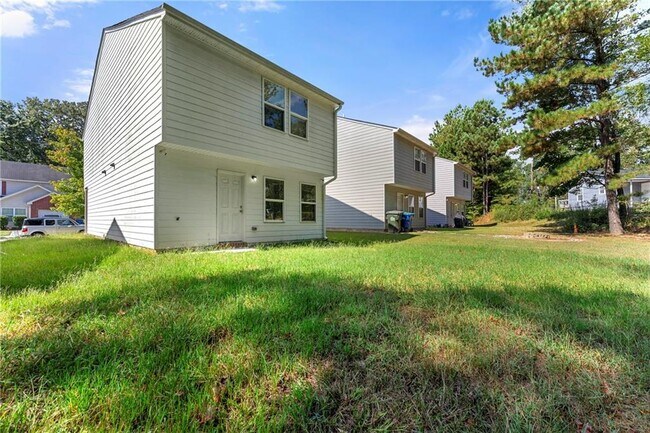 Building Photo - 2383 Hackamore Dr