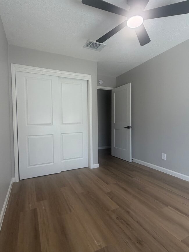 Building Photo - 1612 Jane Dr