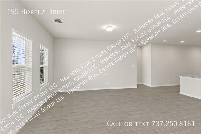 Building Photo - 195 Hortus Dr