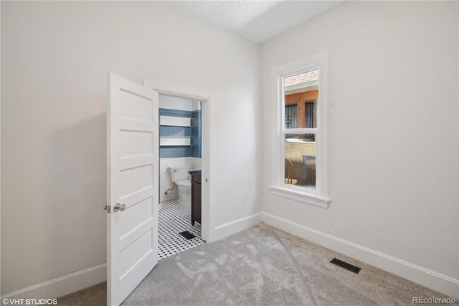 Building Photo - 3817 Osage St