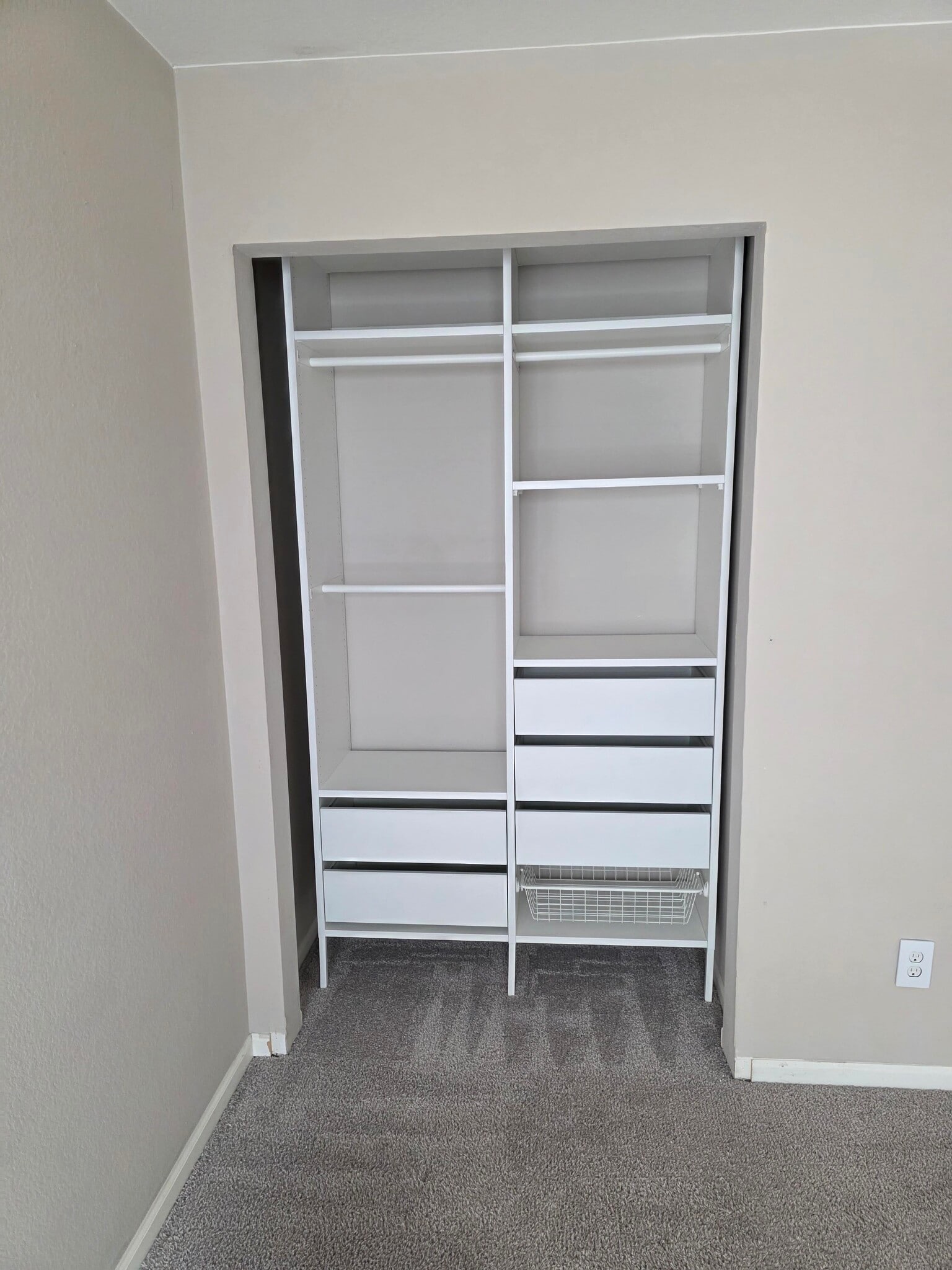 Bedroom 2 closet - 16078 E Elk Dr