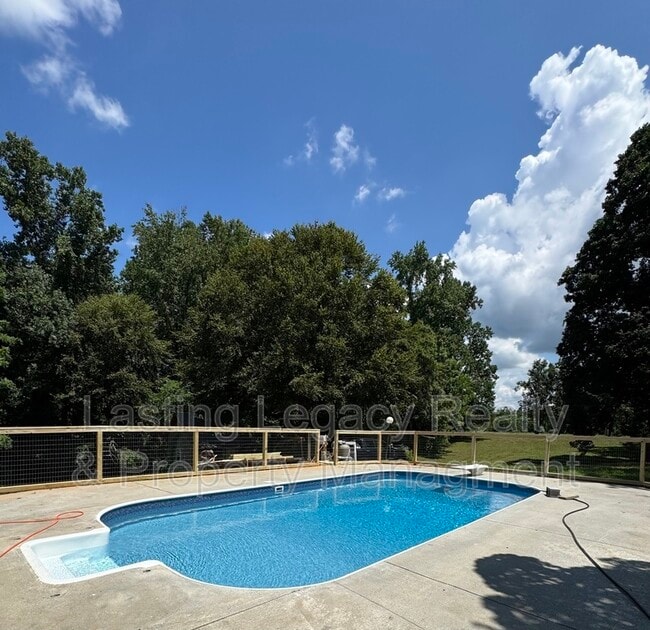 Building Photo - 192 Fostall Dr