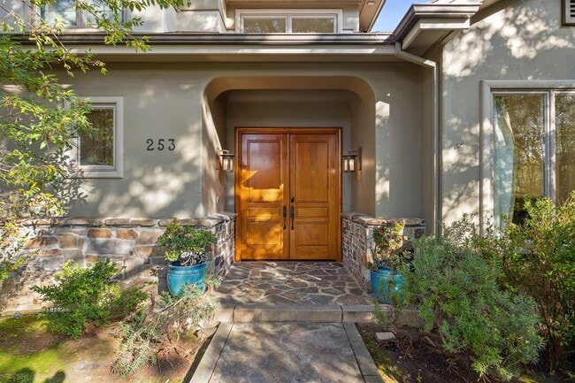 Building Photo - 7BR / 5.5BA Los Altos Home with Elevator, 3-Car Garage & EV Charging