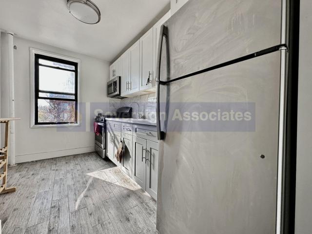 Building Photo - 1 bedroom in YONKERS NY 10705