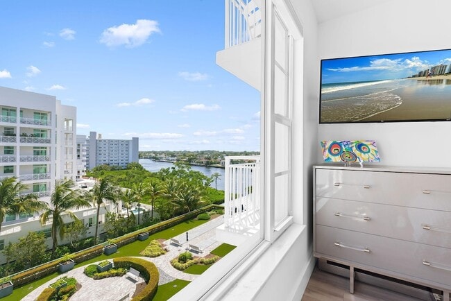 Building Photo - 3114 S Ocean Blvd