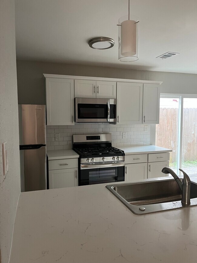 Building Photo - 10167 Inwood Hollow Ln