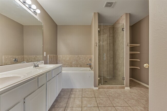 Building Photo - 11815 Terrero Ct