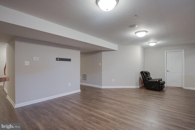 Building Photo - 3676 Clairton St