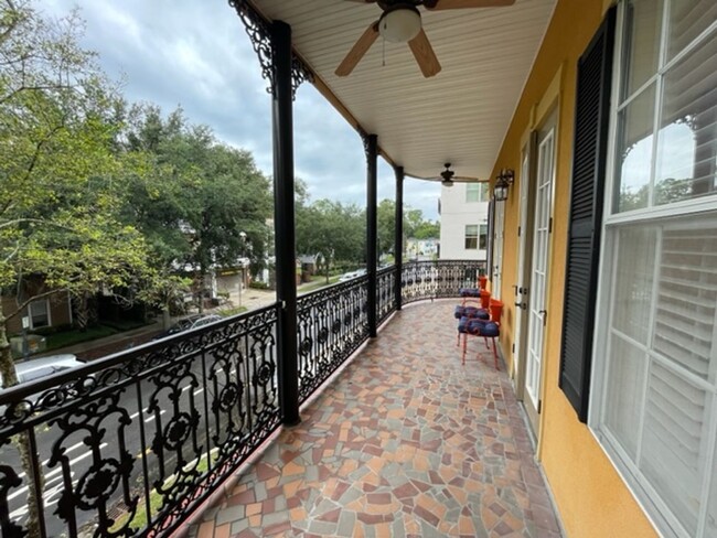 Building Photo - Lovely 2 Bedroom Condo in Jackson Square