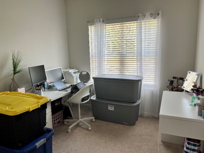 Building Photo - 605 Sweet Bonnie Ln