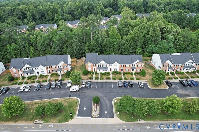 Building Photo - 315 Kingscote Ln