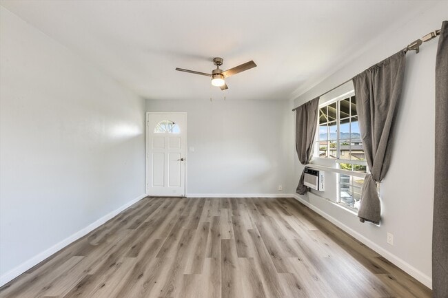 Building Photo - 910 Oli Loop