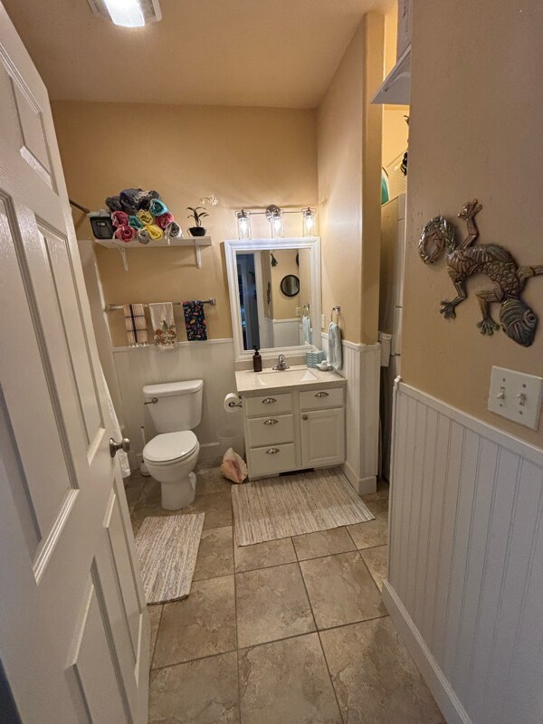 Building Photo - 715 Cedar St