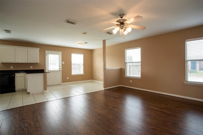 Building Photo - 4302 Pecos River Dr