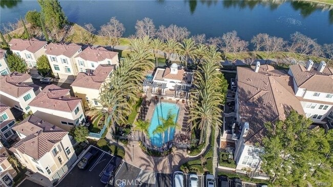 Building Photo - 225 Montana Del Lago Dr