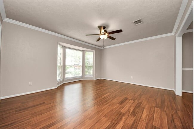 Building Photo - 4907 Echo Falls Dr