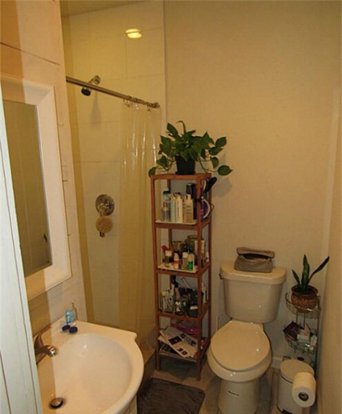 Building Photo - 5113 Lindsay St