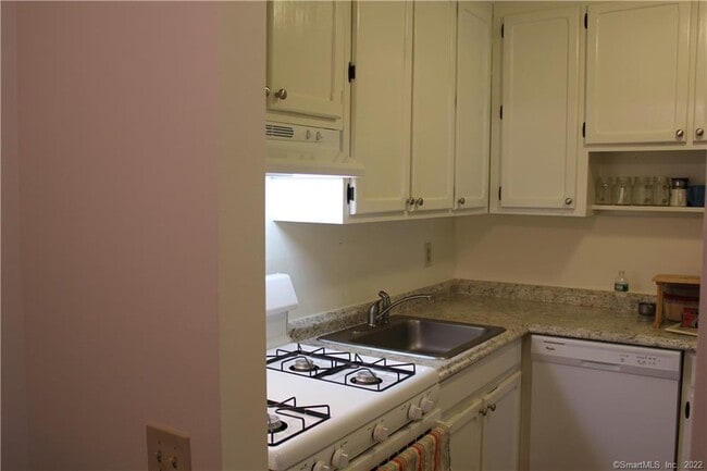 Building Photo - 38 Olcott Way