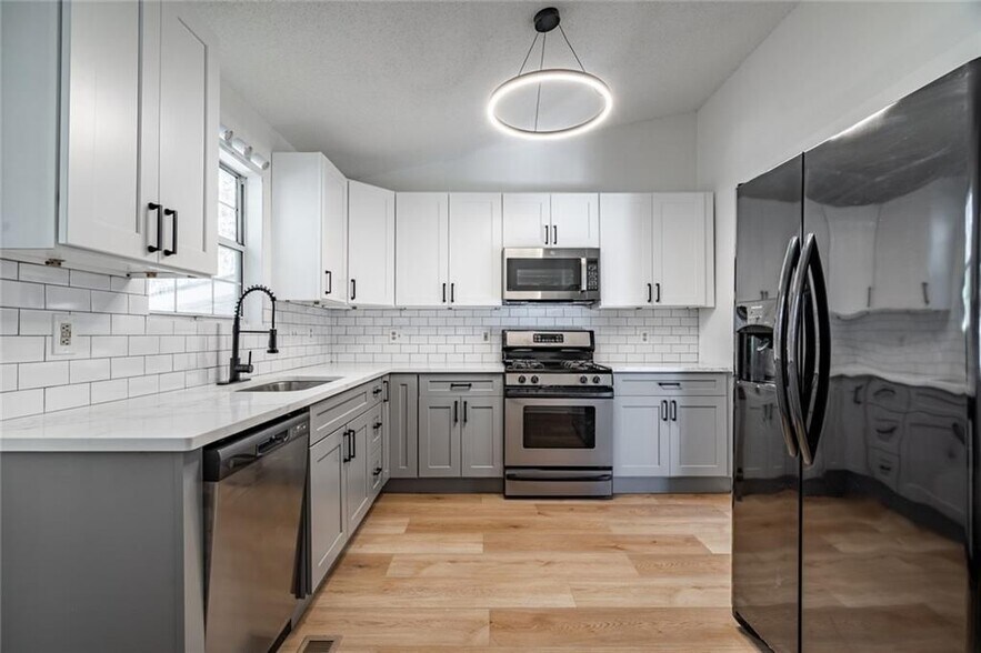 Building Photo - 6006 Colt Ridge Trail SE