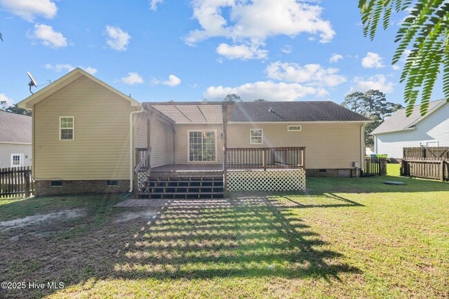 Building Photo - 123 Leonard Dr
