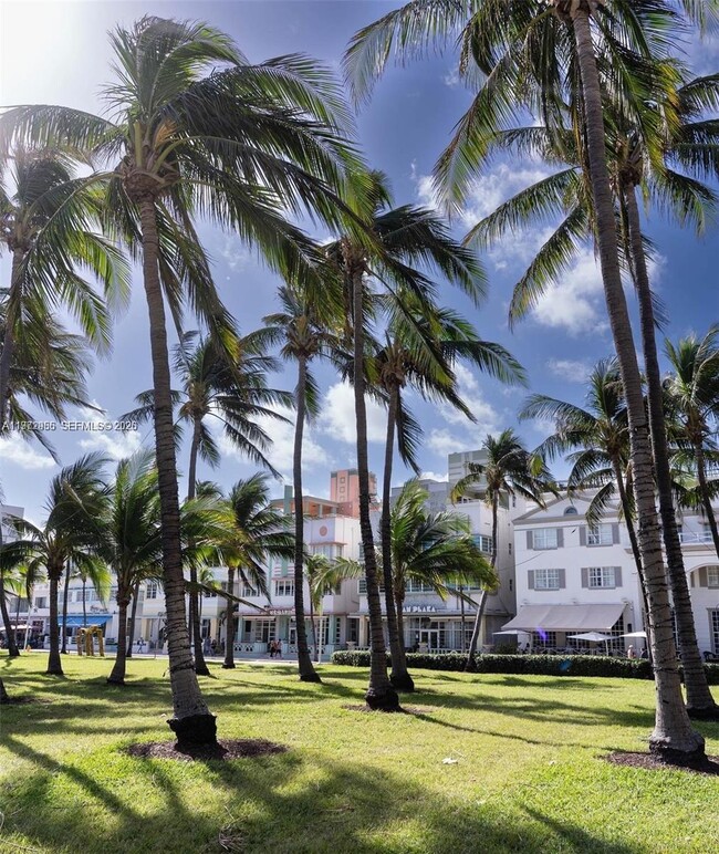 Building Photo - 1455 Ocean Dr