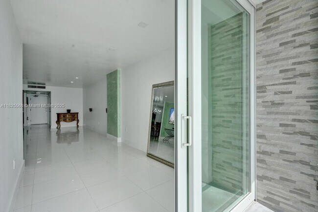 Building Photo - 6450 Collins Ave