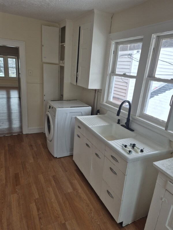 Building Photo - 904 Ash St