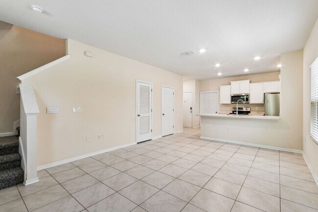 Building Photo - 86928 Mainline Rd