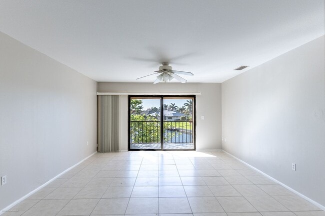 Building Photo - DRASTIC PRICE DROP!! WATERFRONT- 2-BEDROOMS, 2-BATH- PUNTA GORDA ISLES