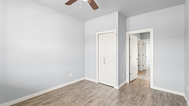 Building Photo - 213 Olde Ml Ct