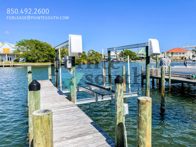 Building Photo - Waterfront 2BD/1.5BA with boat slip AND lift!