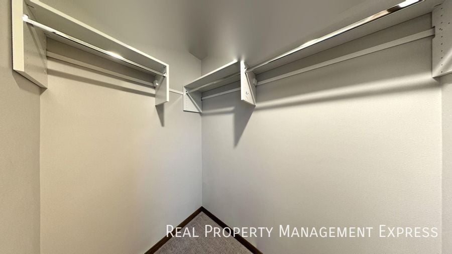 Building Photo - 2415 E Copalis Pl