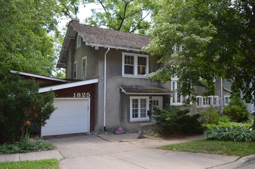 Building Photo - 1825 Summit Ave