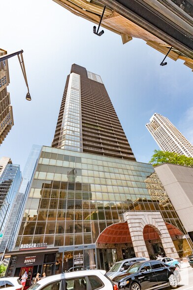 Building Photo - 10 E Ontario St