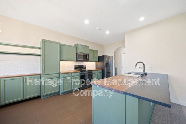 Building Photo - 12241 Cashton