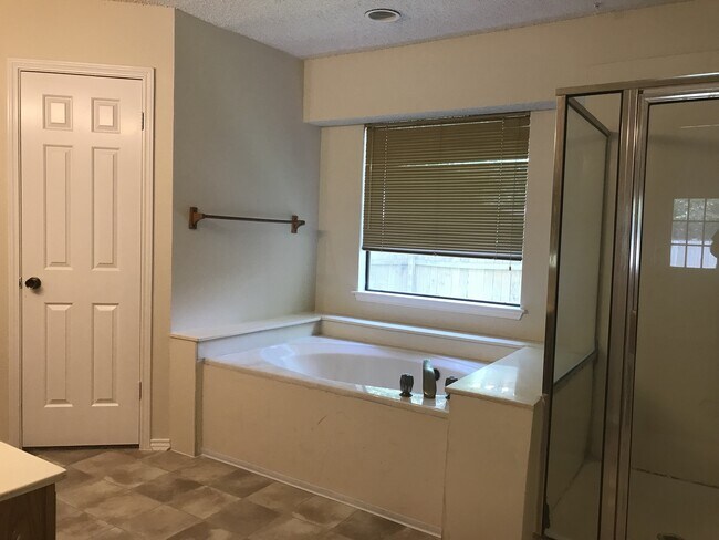 Building Photo - 8386 Slippery Rock