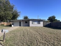 Building Photo - 2310 Oxford Cir