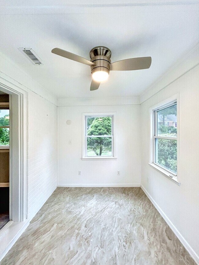 Building Photo - 1513 Cutshaw Pl