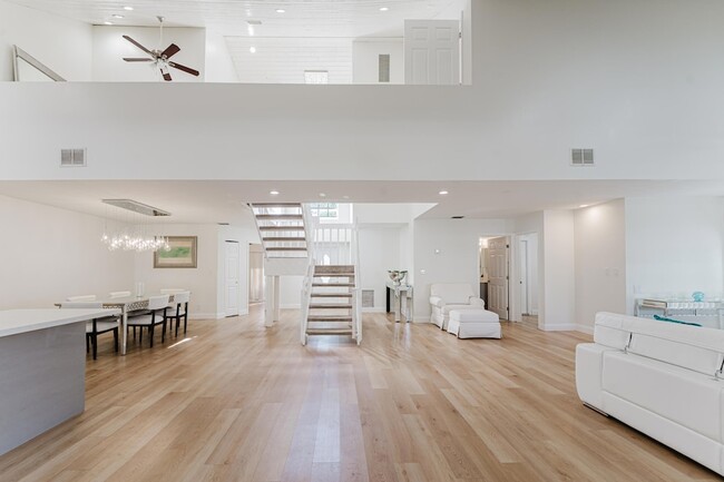 Building Photo - 665 Jeffery St